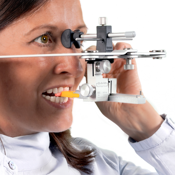 alt="scansione arcata dentale con axioprisa"